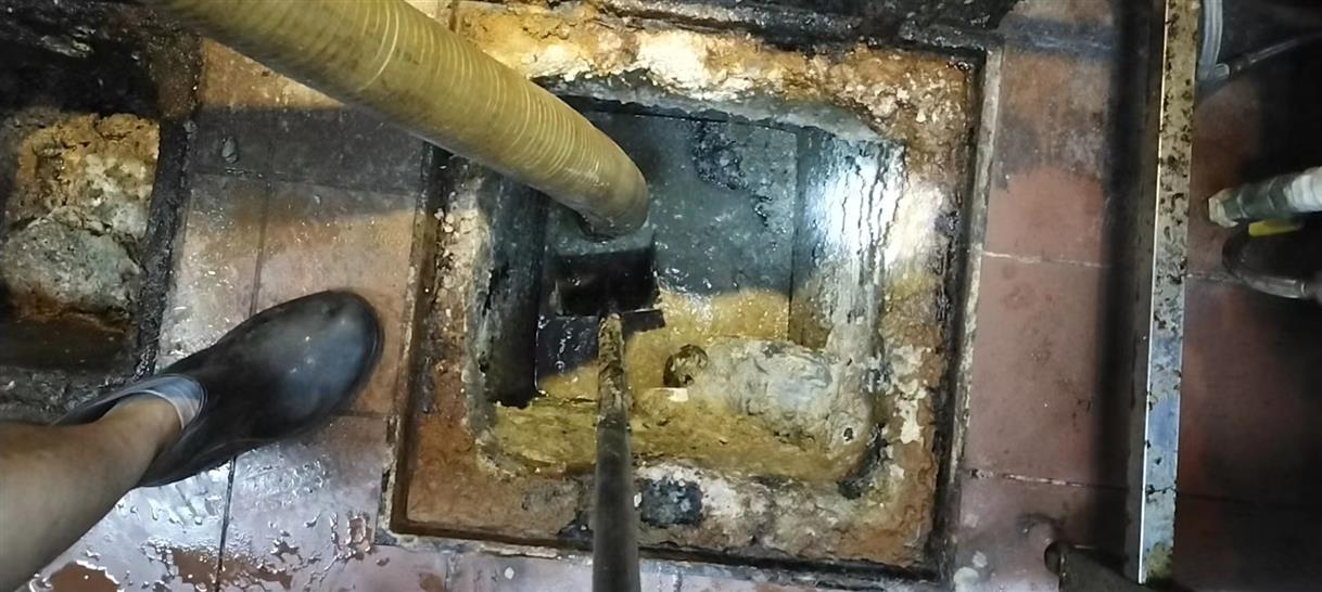 金凤污水池清理一般都有毒气，怎么预防中毒呢？